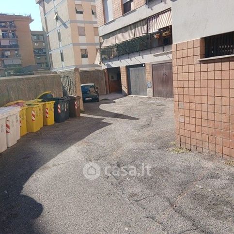 Box/posto auto in residenziale in Via Goffredo Mameli