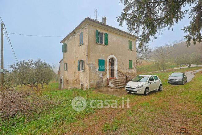 Casa indipendente in residenziale in Via Pettinara