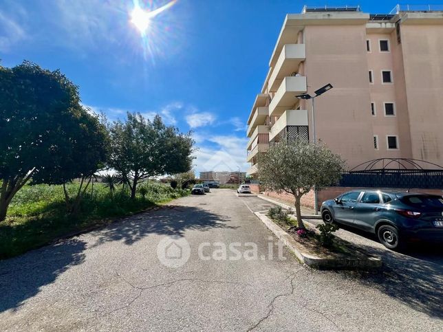 Appartamento in residenziale in Via Vanzina 75