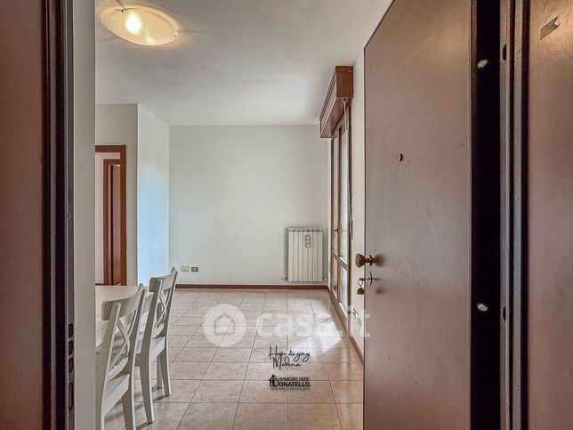 Appartamento in residenziale in Via Tresinaro 2
