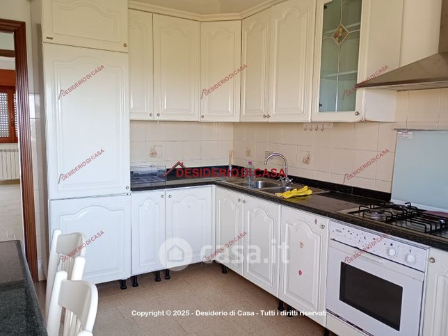 Appartamento in residenziale in Via Consolare Antica 308