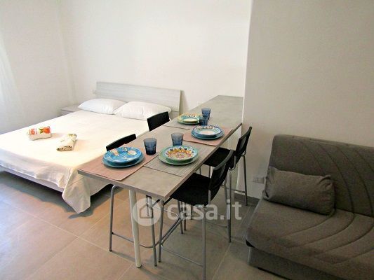 Appartamento in residenziale in Via Michelangelo Schipa 61