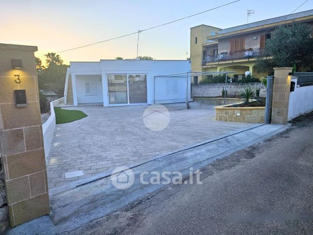 Villa in residenziale in Strada Marchesana 3