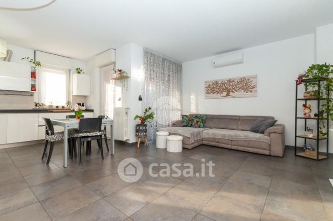 Appartamento in residenziale in Via dei Cuccioli 19