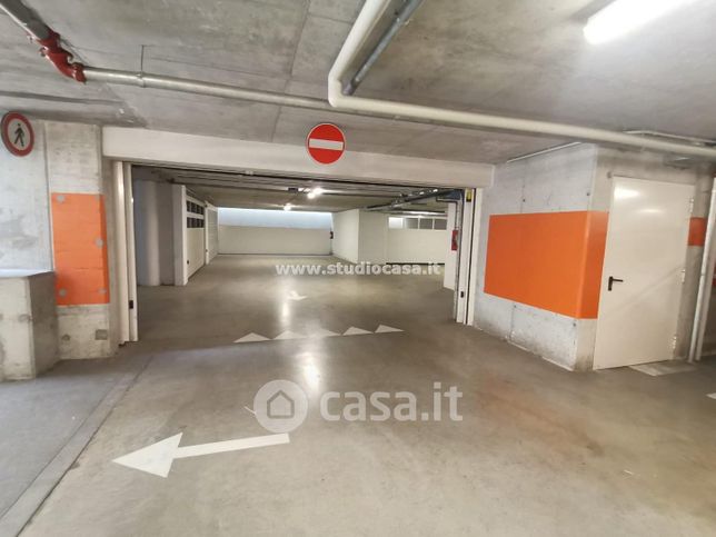 Garage/posto auto in residenziale in 