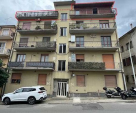 Appartamento in residenziale in Via Montegrappa 37