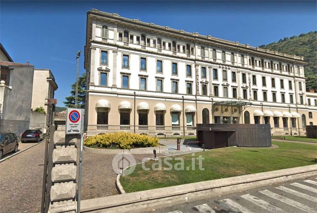 Garage/posto auto in residenziale in Piazza Cavour 5