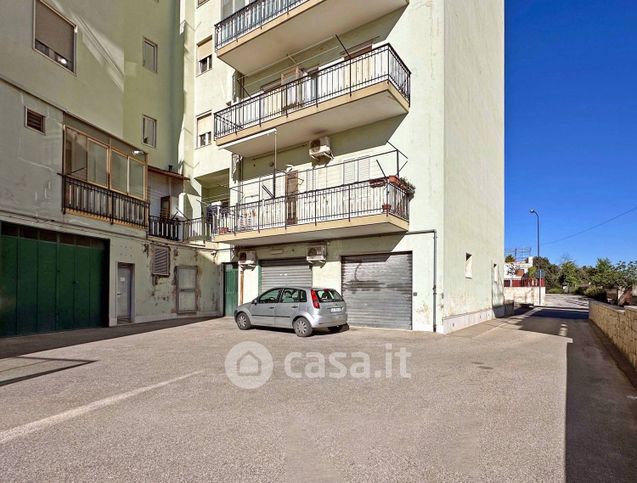 Box/posto auto in residenziale in Strada Comunale San Cataldo 8