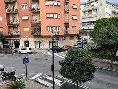 Appartamento in residenziale in Viale Giovanni Battista Perata 45