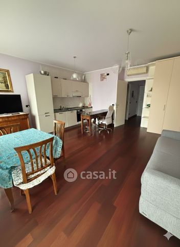 Appartamento in residenziale in Via Carlo Torre 23