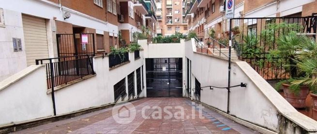 Box/posto auto in residenziale in Viale dei Colli Portuensi