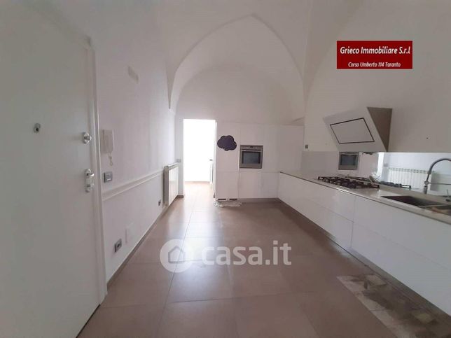 Appartamento in residenziale in Via Regina Elena 77