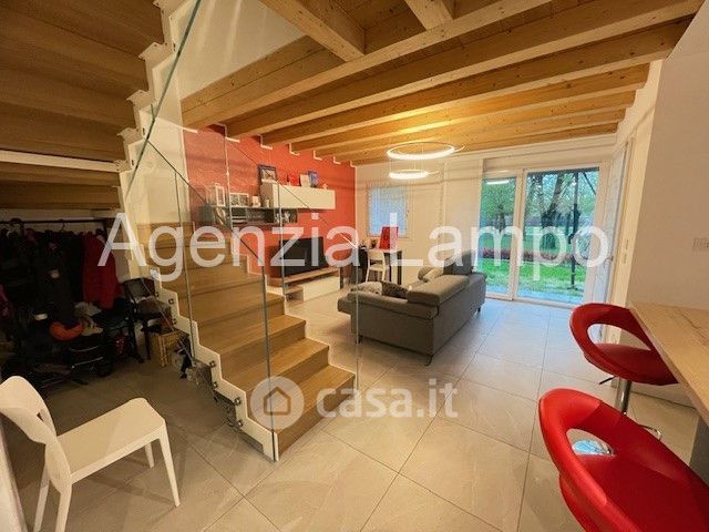 Villetta a schiera in residenziale in Via Musil