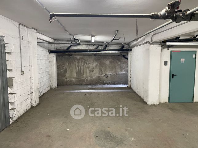 Box/posto auto in residenziale in Via Camillo Benso Cavour
