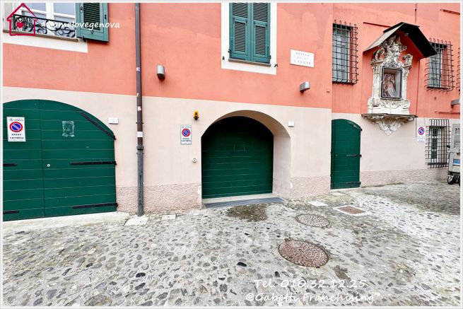 Garage/posto auto in residenziale in Piazza dietro i Forni