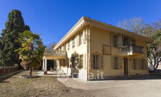 Villa in residenziale in Strada Castelvecchio 48