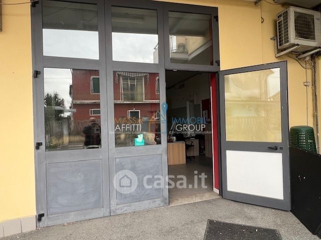 Negozio/locale commerciale in commerciale in Via del Papino 15