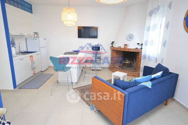 Casa bi/trifamiliare in residenziale in Via Aurora