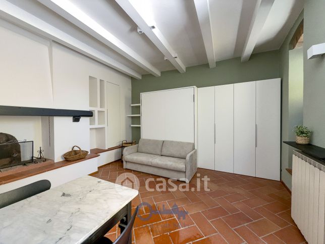 Appartamento in residenziale in Via Corta 1