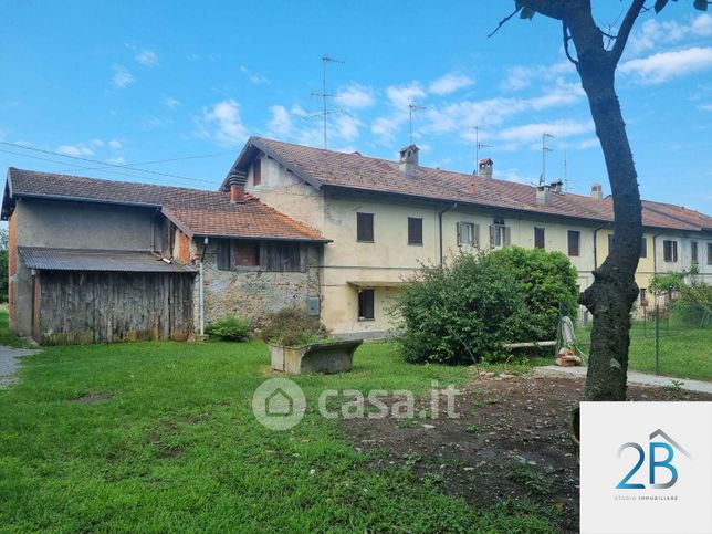 Rustico/casale in residenziale in Lentate
