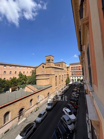 Appartamento in residenziale in Via Plinio 20