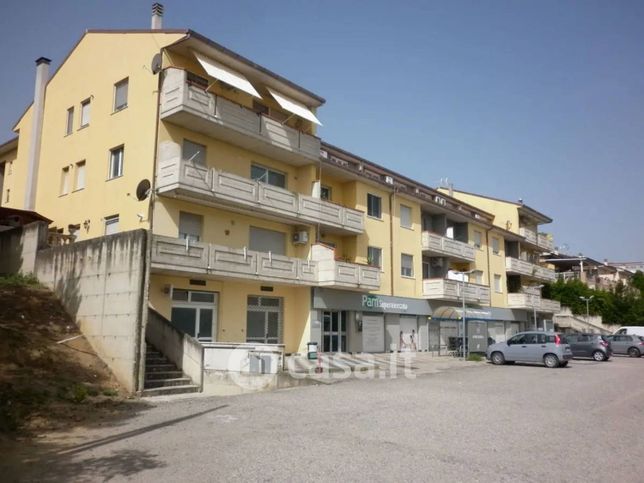 Appartamento in residenziale in Via Basilicata