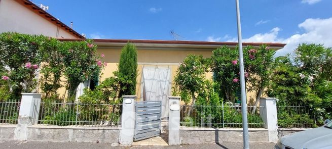 Casa indipendente in residenziale in Via Enrico Berlinguer