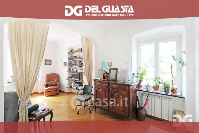 Appartamento in residenziale in Piazza Goffredo Villa 27 A