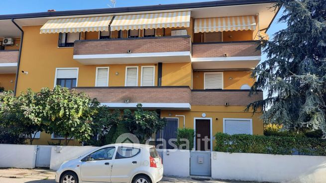 Appartamento in residenziale in Via Tito Poggi 1