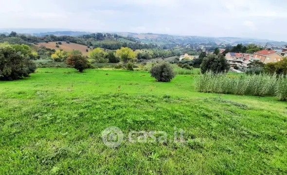 Terreno agricolo in commerciale in Via Fonte Maggiore