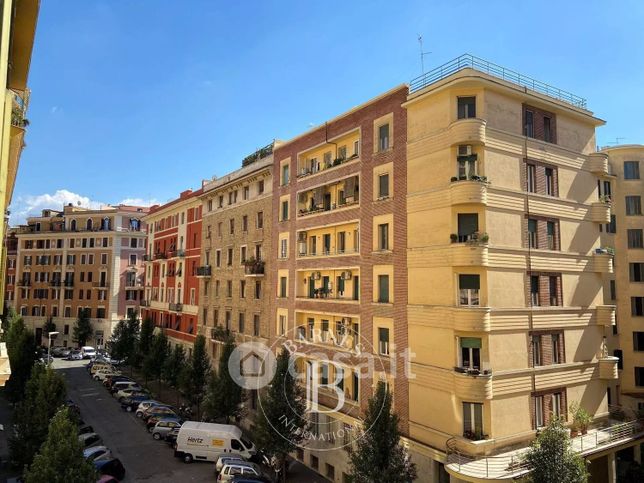 Appartamento in residenziale in Via Carlo Mirabello