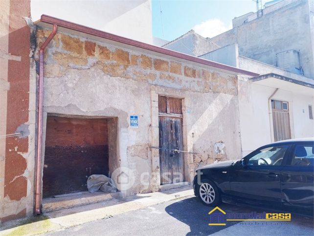 Casa indipendente in residenziale in 