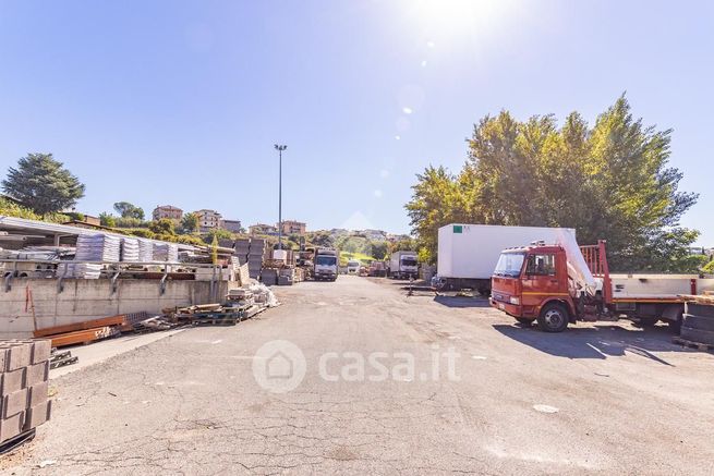 Garage/posto auto in residenziale in Via Massa di San Giuliano 270