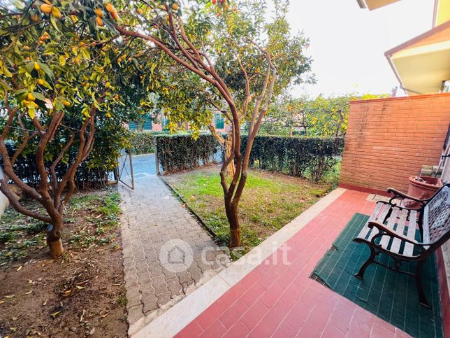 Villetta a schiera in residenziale in Via Sei Ponti