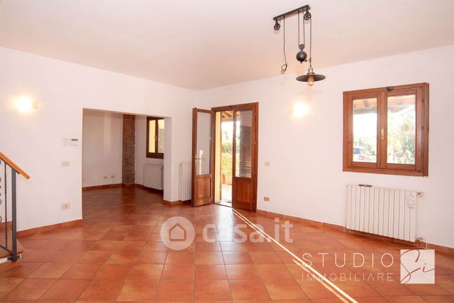 Rustico/casale in residenziale in 