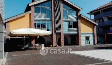 Ufficio in commerciale in Quartiere della Fornace