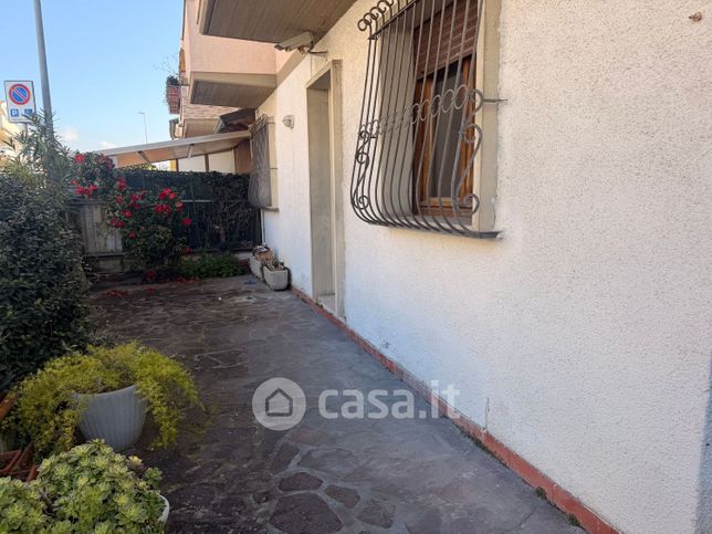 Casa bi/trifamiliare in residenziale in Via Odoardo Arrighi 10