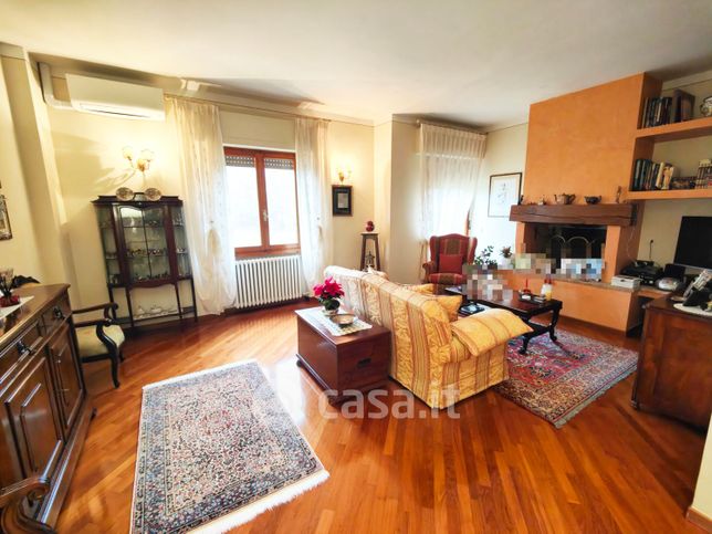 Appartamento in residenziale in Via Trieste