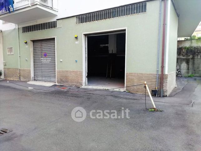 Garage/posto auto in residenziale in Via Urso de Segestro