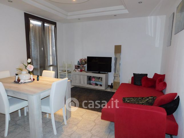 Appartamento in residenziale in Via Adda 7