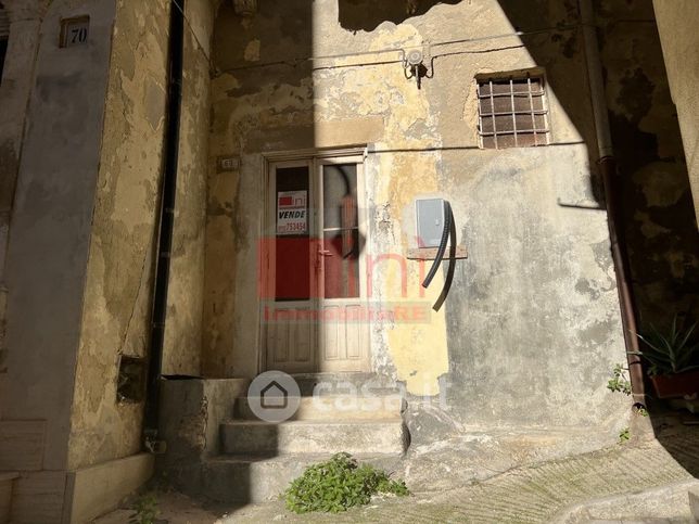 Casa indipendente in residenziale in Via Santi Quaranta