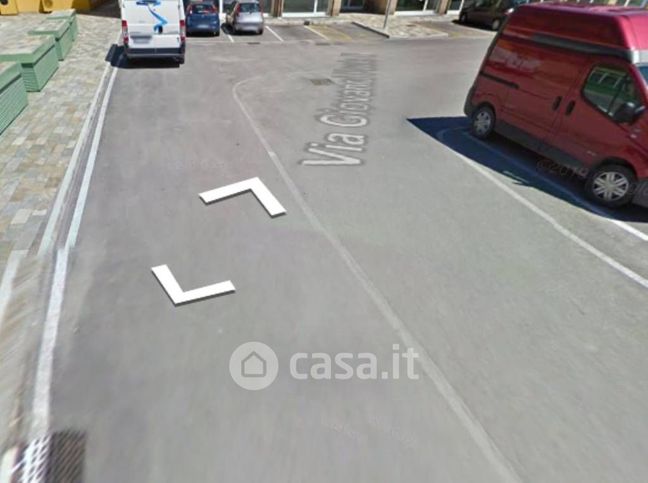 Box/posto auto in residenziale in Via Giovanni Falcone