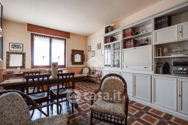 Appartamento in residenziale in Via Cesare Battisti 40