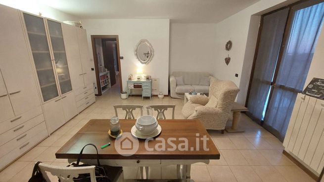 Appartamento in residenziale in Via Monte Baldo 2