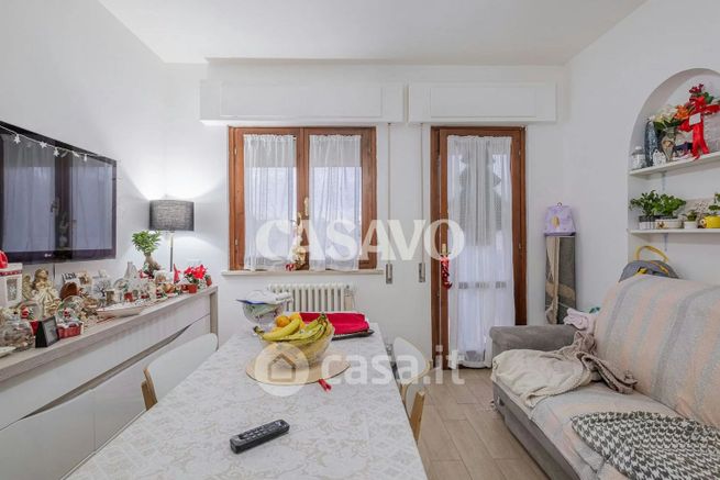 Appartamento in residenziale in Via Lago Trasimeno 3