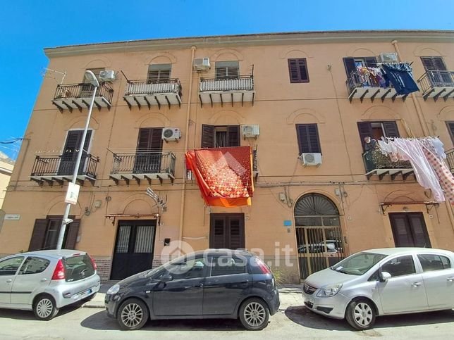 Appartamento in residenziale in Via Ruggero Loria 53