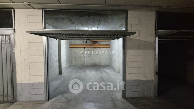 Box/posto auto in residenziale in Via Egidio Folli 8