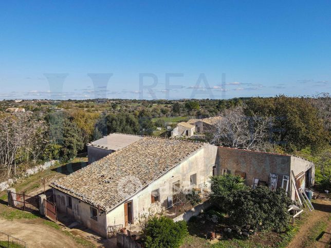 Casa indipendente in residenziale in Via Tommaso Fazello 228