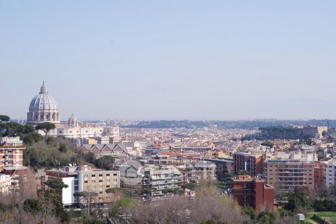 Appartamento in residenziale in Via Giovanni Bessarione