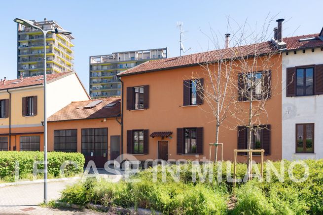 Casa indipendente in residenziale in Via Porretta 54